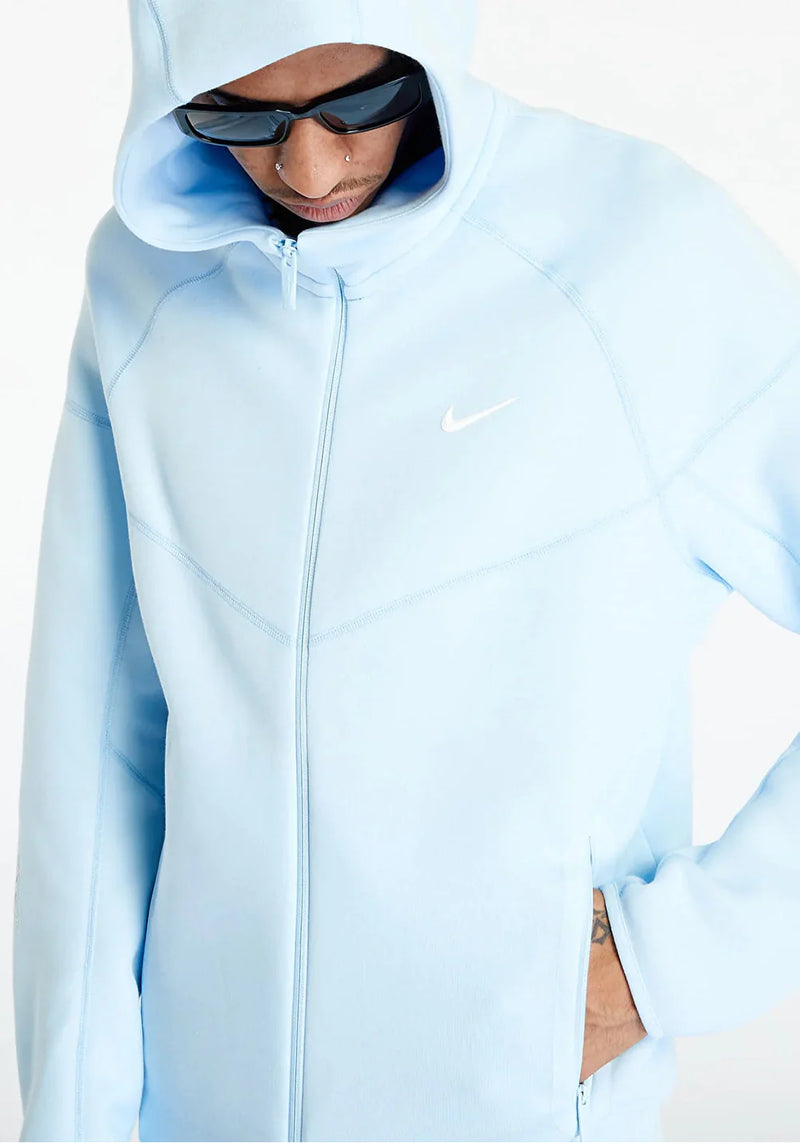 𝙉𝙄𝙆𝙀 𝙏𝙀𝘾𝙃 𝙁𝙇𝙀𝙀𝘾𝙀 𝘽𝙇𝙐𝙀