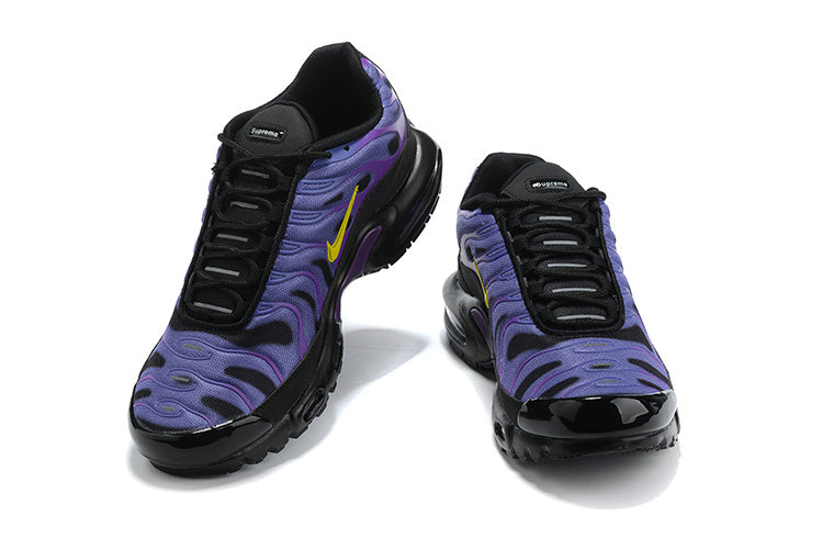Air Max Plus 1 X SUPREME "VOLTAGE PURPLE"